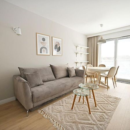 Beige 3City Apartment With Parking In Gdansk By Noclegi Renters ภายนอก รูปภาพ