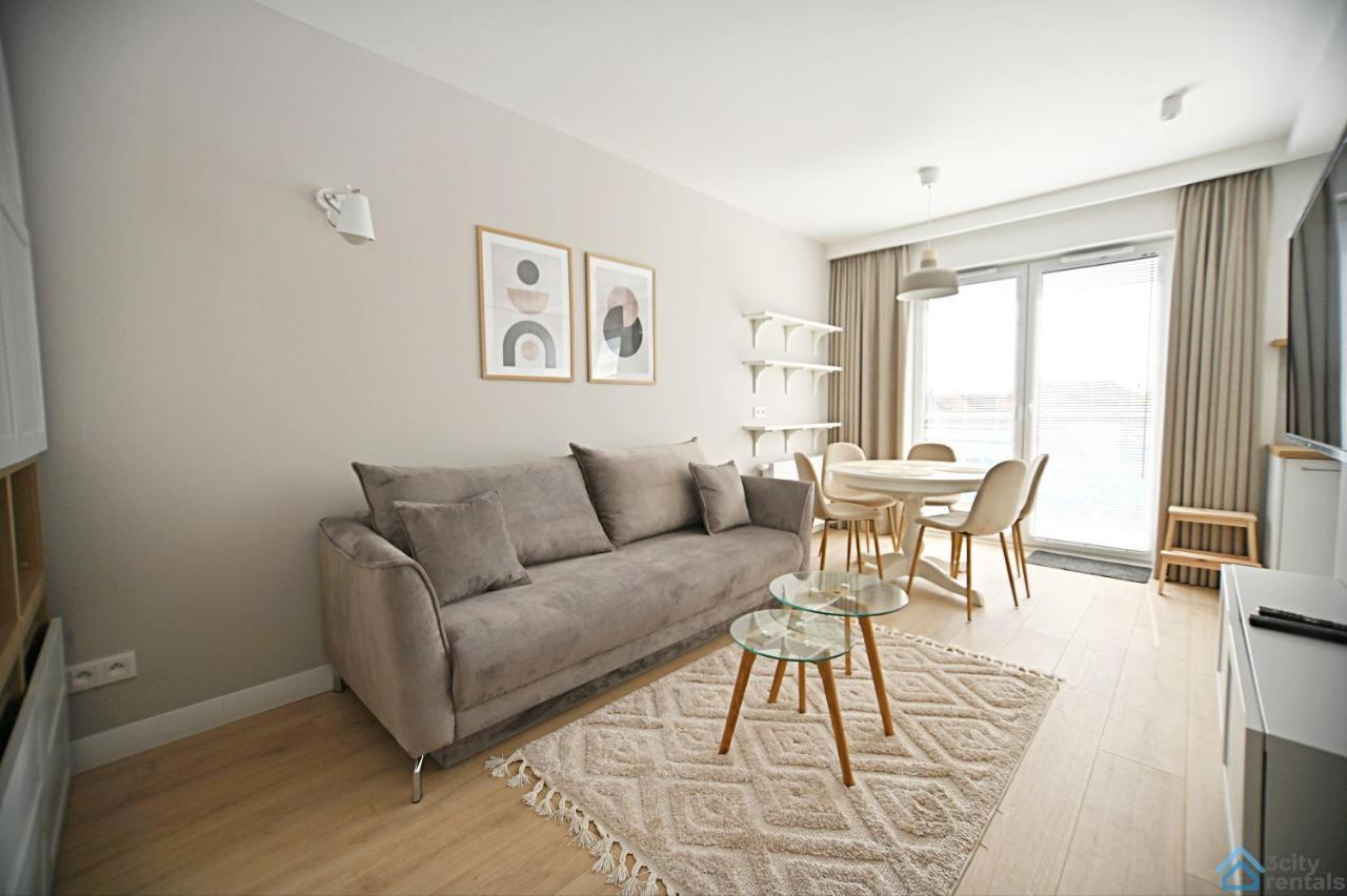 Beige 3City Apartment With Parking In Gdansk By Noclegi Renters ภายนอก รูปภาพ