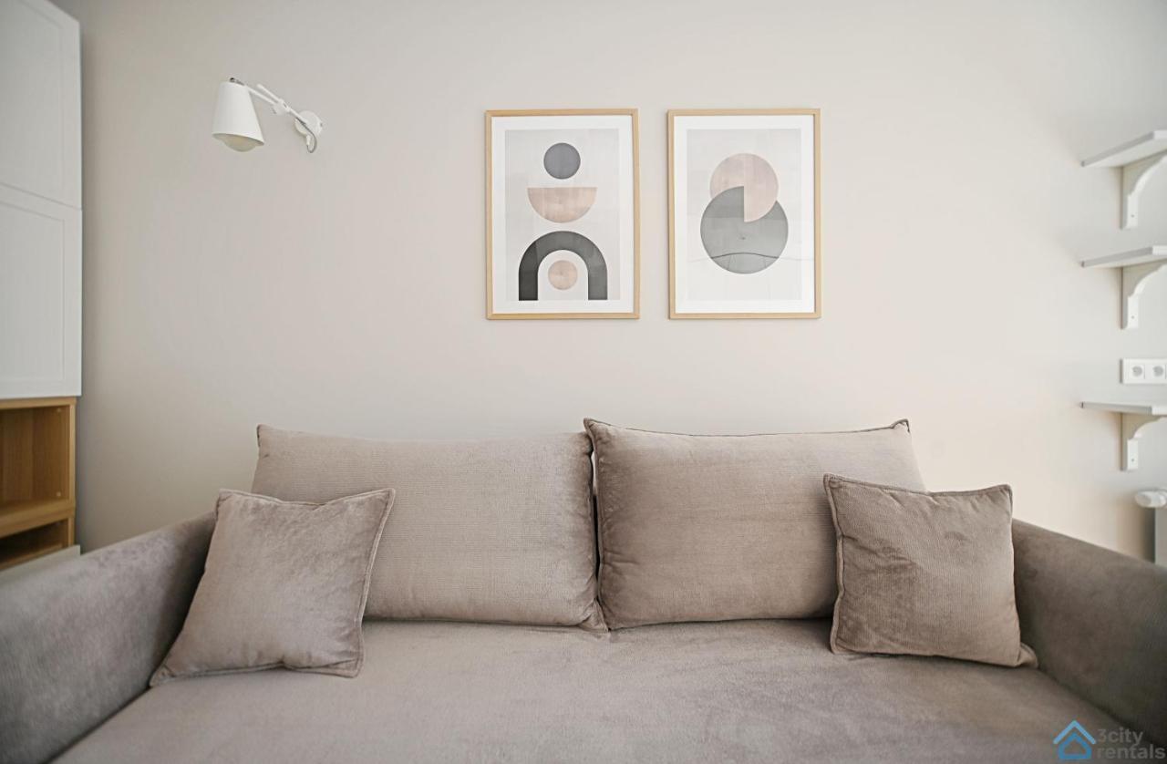Beige 3City Apartment With Parking In Gdansk By Noclegi Renters ภายนอก รูปภาพ