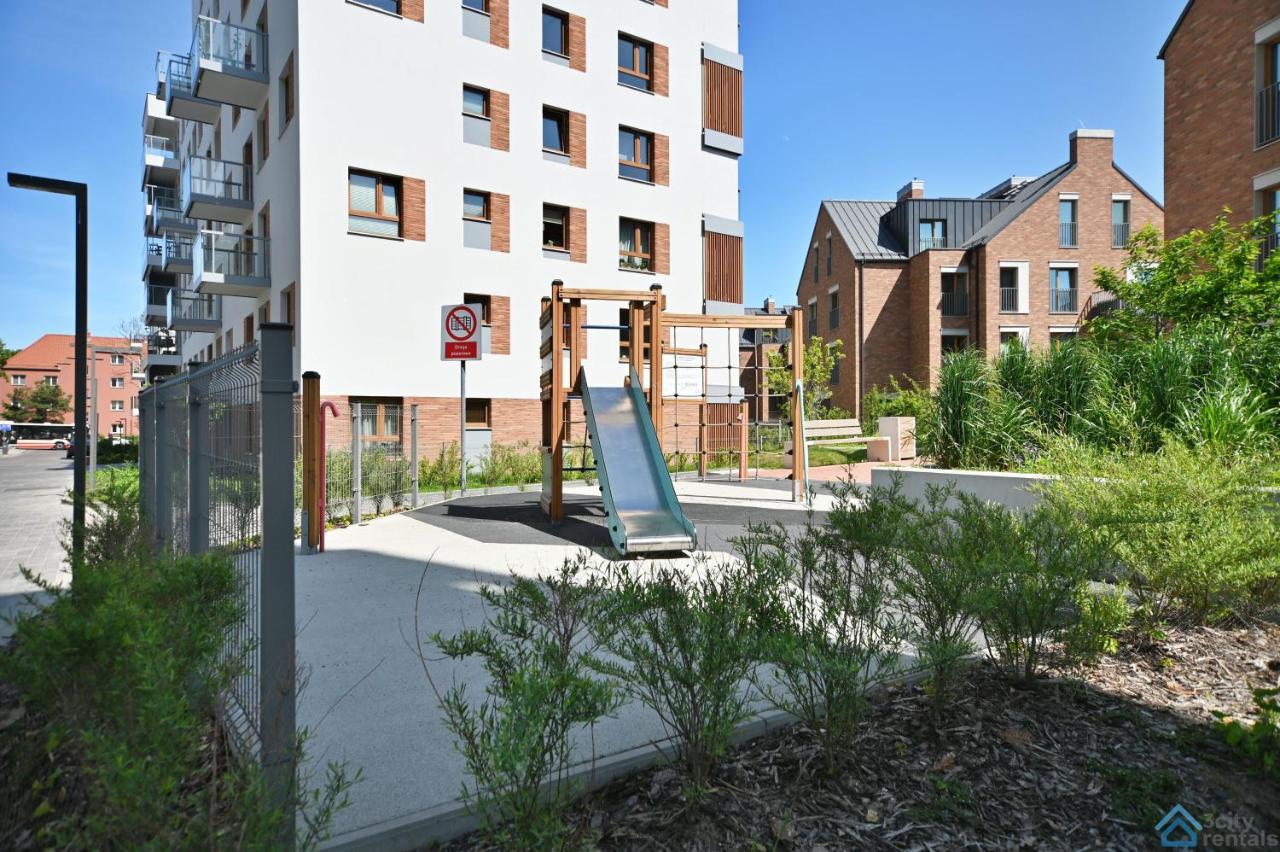 Beige 3City Apartment With Parking In Gdansk By Noclegi Renters ภายนอก รูปภาพ