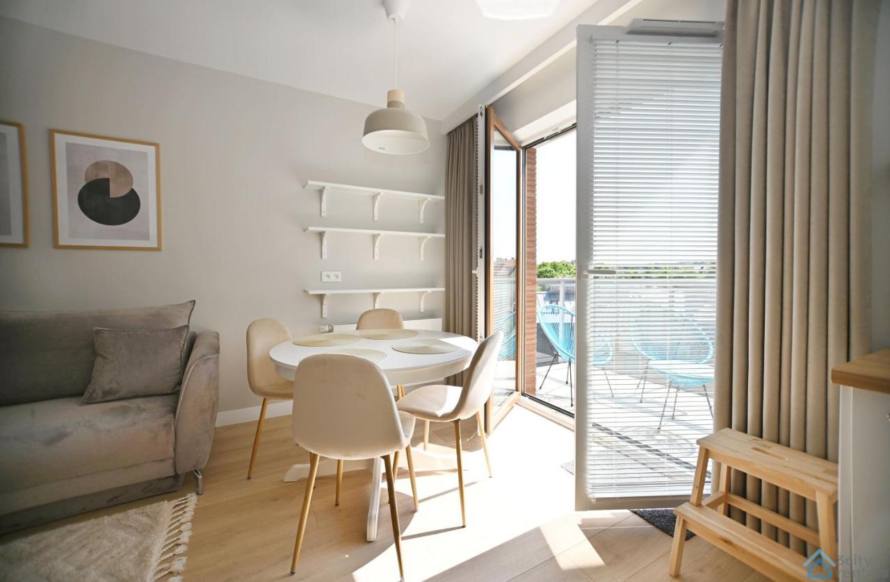 Beige 3City Apartment With Parking In Gdansk By Noclegi Renters ภายนอก รูปภาพ