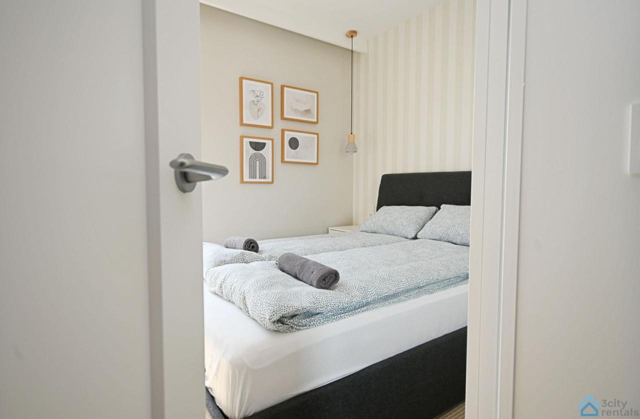 Beige 3City Apartment With Parking In Gdansk By Noclegi Renters ภายนอก รูปภาพ