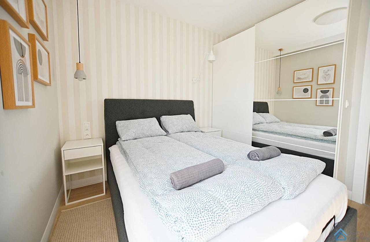 Beige 3City Apartment With Parking In Gdansk By Noclegi Renters ภายนอก รูปภาพ
